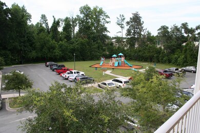 Overlooks Community Park