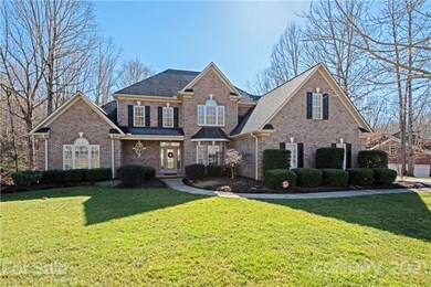 Custom, full brick home in the Hamilton Crest Deve