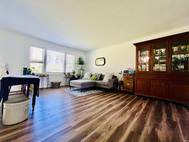 1520 E Vera Dr, Bloomington, IN 47401 - photo 6