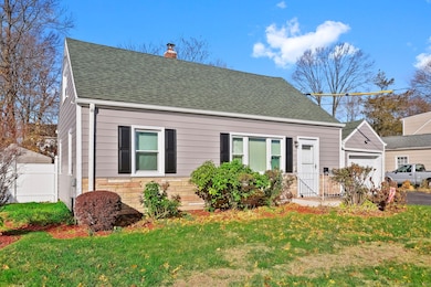 275 Roger Williams Rd, Bridgeport, CT 06610 - photo 3