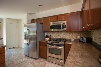 16 Foxglove Way, Ballston Spa, NY 12020 - photo 6