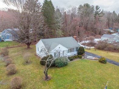 838 Pleasant St, Rochdale, MA 01542 - photo 4