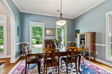 Formal Dining