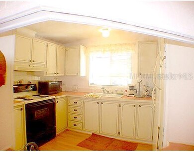 256 Menlo Park Ave, Davenport, FL 33897 - photo 2