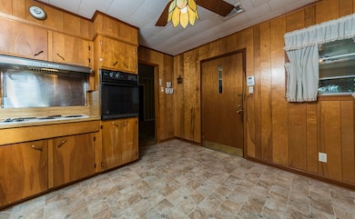 6 Kitchen 3