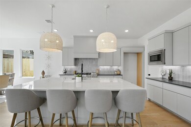 1321 Cheshire Ln, Houston, TX 77018 - photo 6