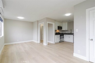 7137 Greeley St unit 7, Los Angeles, CA 91042 - photo 3