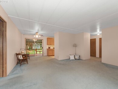 904 Dartmouth St, Newberg, OR 97132 - photo 3