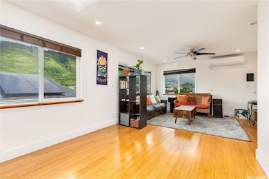 Room for a dining table or workstation