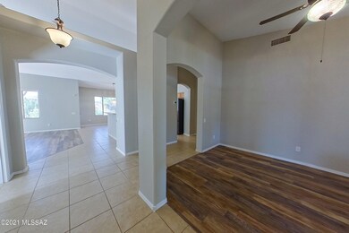 7656 W Creosote Spring Ct-print-006-006-