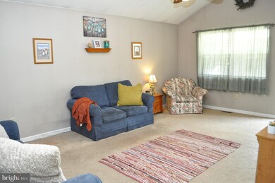 243 E Summit St, Souderton, PA 18964 - photo 6