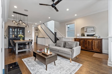 1920 W George St, Chicago, IL 60657 - photo 7