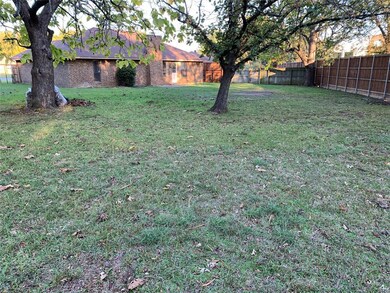 2937 Panhandle Dr, Grapevine, TX 76051 - photo 5