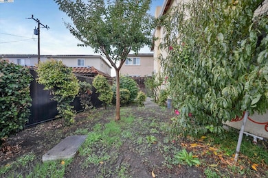 25942 Gading Ct, Hayward, CA 94544 - photo 4