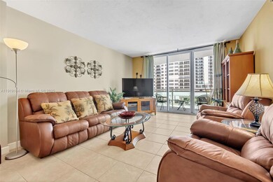 The Residences On Hollywood Beach unit 403, Hollywood, FL 33019 - photo 5