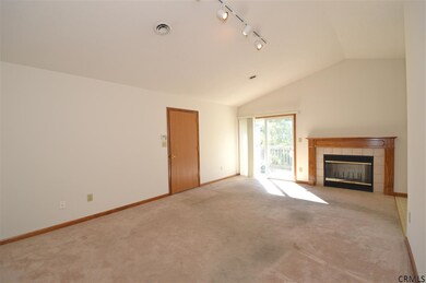 606 Cambridge Manor Dr, Schenectady, NY 12302 - photo 4