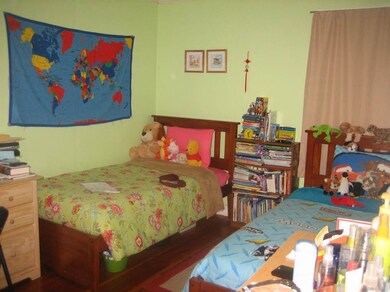 11 Estabrook Cir, West Lebanon, NH 03784 - photo 4