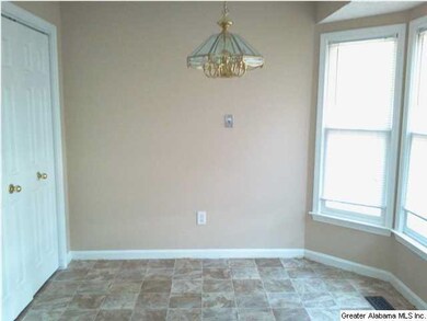 5256 Highland Trace Cir, Birmingham, AL 35215 - photo 3