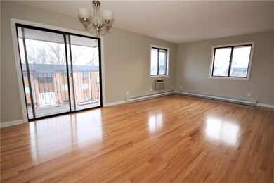 Riverview Condominiums unit 41, Lincoln, RI 02865 - photo 3