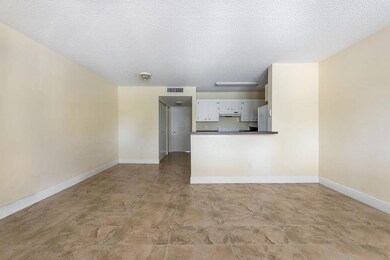 1529 Meadows Cir W unit 1529, Boynton Beach, FL 33436 - photo 5