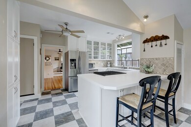 4624 Pineridge St, Houston, TX 77009 - photo 7