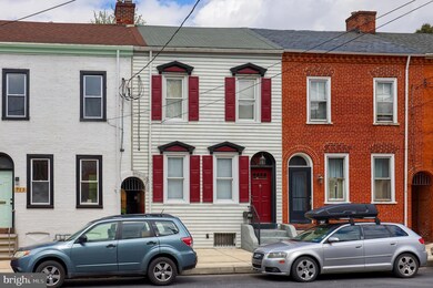 715 Walnut St, Columbia, PA 17512 - photo 2