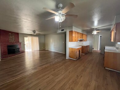 0C843500-37E9-4B65-9648-6DE2DA5747A0