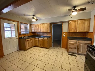 1521 Hursh Ave, Wichita Falls, TX 76302 - photo 5