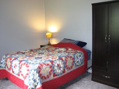 8 Hudson Ave, Hardwick, VT 05843 - photo 5