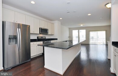 18407 Woodhouse Ln, Germantown, MD 20874 - photo 3