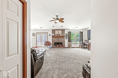 8539 Springway Dr, Indianapolis, IN 46239 - photo 4