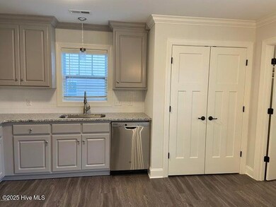 3904 Pensacola Dr, Winterville, NC 27834 - photo 6