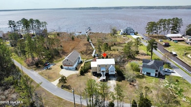 62 Riverwalk Dr