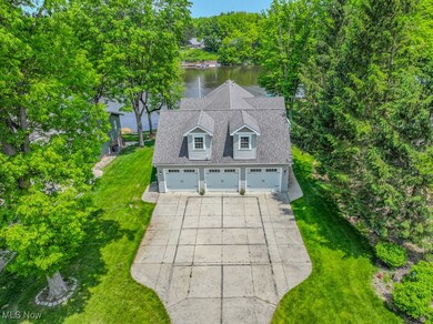 1560 Lake Crest Dr, Roaming Shores, OH 44084 - photo 2