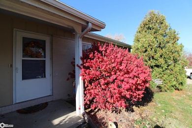 2020 Logan Dr, Keokuk, IA 52632 - photo 4