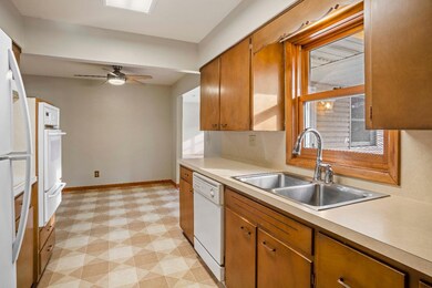 3310 Wirth Rd, Highland, IN 46322 - photo 7