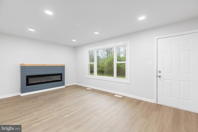 8517 Pamunkey Rd, Spotsylvania, VA 22551 - photo 6