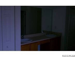 DOUBLE SINKS