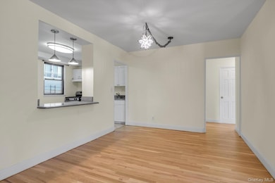 The Windsors unit 1-J, Bronx, NY 10471 - photo 5