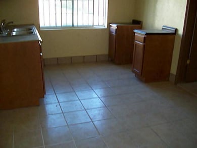 131 Linden St unit C, El Paso, TX 79905 - photo 3