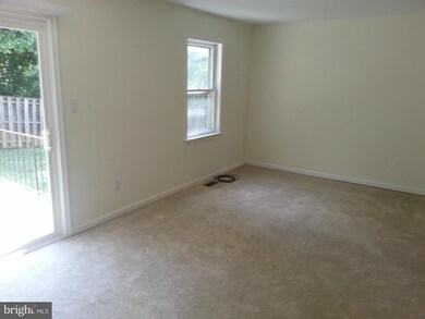 272 Fairfield Dr, Warrenton, VA 20186 - photo 5