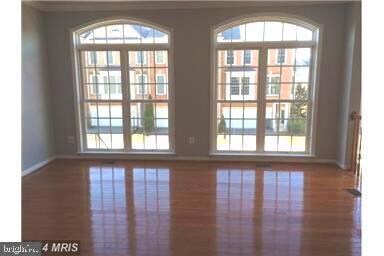 21835 Ladyslipper Square, Ashburn, VA 20147 - photo 3