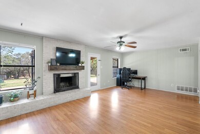 600 Heritage Trail, Granbury, TX 76048 - photo 7