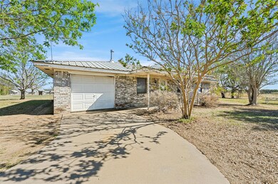 101 Cedar St, Paradise, TX 76073 - photo 3