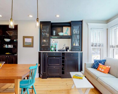 Custom Bar