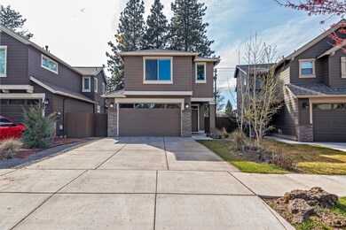 61237 SE Brock Ln, Bend, OR 97702 - photo 3