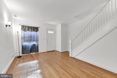 3816 Colborne Rd, Baltimore, MD 21229 - photo 4