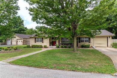 603 NW J St, Bentonville, AR 72712 - photo 2