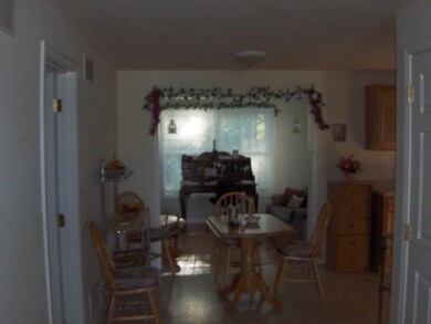 15 Amanda Dr, Hudson, NH 03051 - photo 6