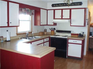 2815 Cornstalk Ave, Ashville, OH 43103 - photo 7